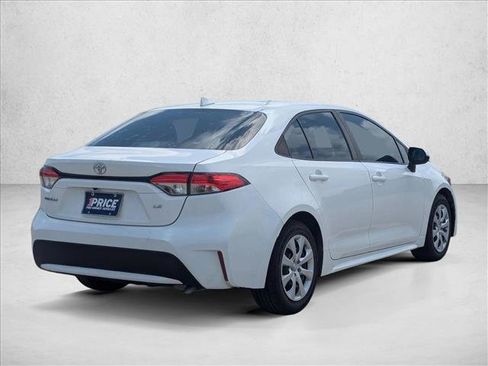 Certified 2021 Toyota Corolla LE FWD image 5