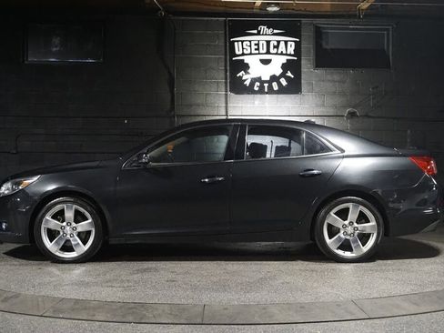 Used 2013 Chevrolet Malibu LTZ FWD image 2
