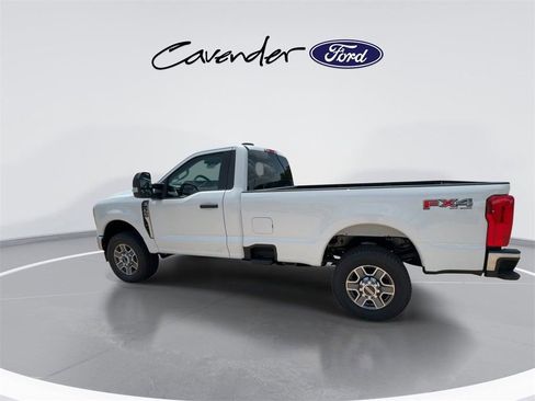 New 2025 Ford F350 XLT w/ FX4 Off-Road Package image 13