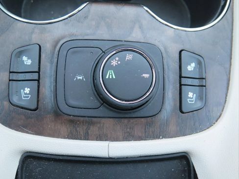 Used 2021 GMC Acadia Denali w/ Denali Technology Package FWD image 14
