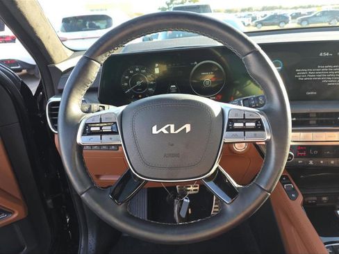 Used 2025 Kia Telluride SX Prestige X-Line image 4