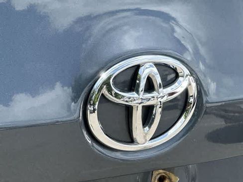 Used 2014 Toyota Corolla L FWD image 15