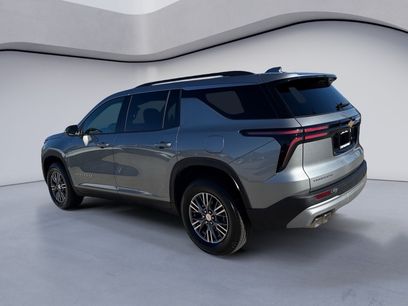 Used 2026 Chevrolet Traverse LT