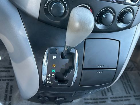 Used 2006 Toyota Sienna CE image 22