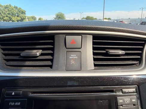 Used 2018 Nissan Sentra SV FWD image 17