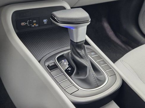 Certified 2026 Hyundai Kona SE FWD image 20