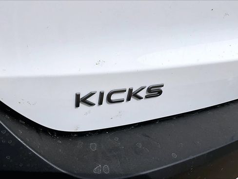 New 2026 Nissan Kicks SV FWD image 8