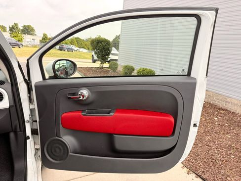 Used 2015 FIAT 500 Pop FWD image 20