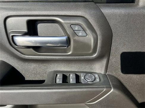 Certified 2025 Chevrolet Silverado 2500 Custom w/ Custom Convenience Package image 15