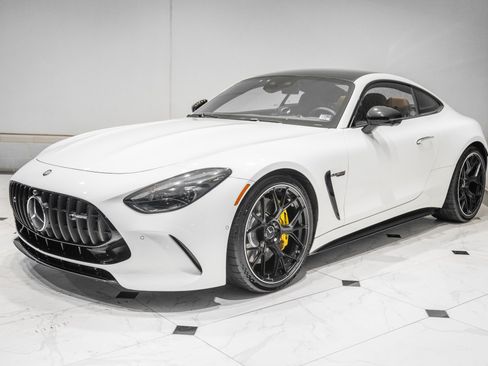 Used 2025 Mercedes-Benz AMG GT 63 image 5