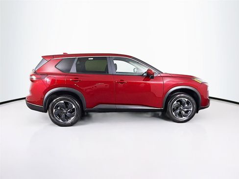 Used 2025 Nissan Rogue SV AWD/4WD image 8