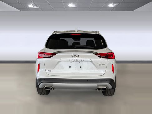 Used 2023 INFINITI QX50 Sensory AWD/4WD image 10