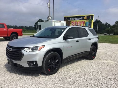 Used 2018 Chevrolet Traverse Premier w/ Redline Edition AWD/4WD image 7