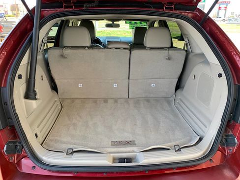Used 2013 Lincoln MKX FWD image 9