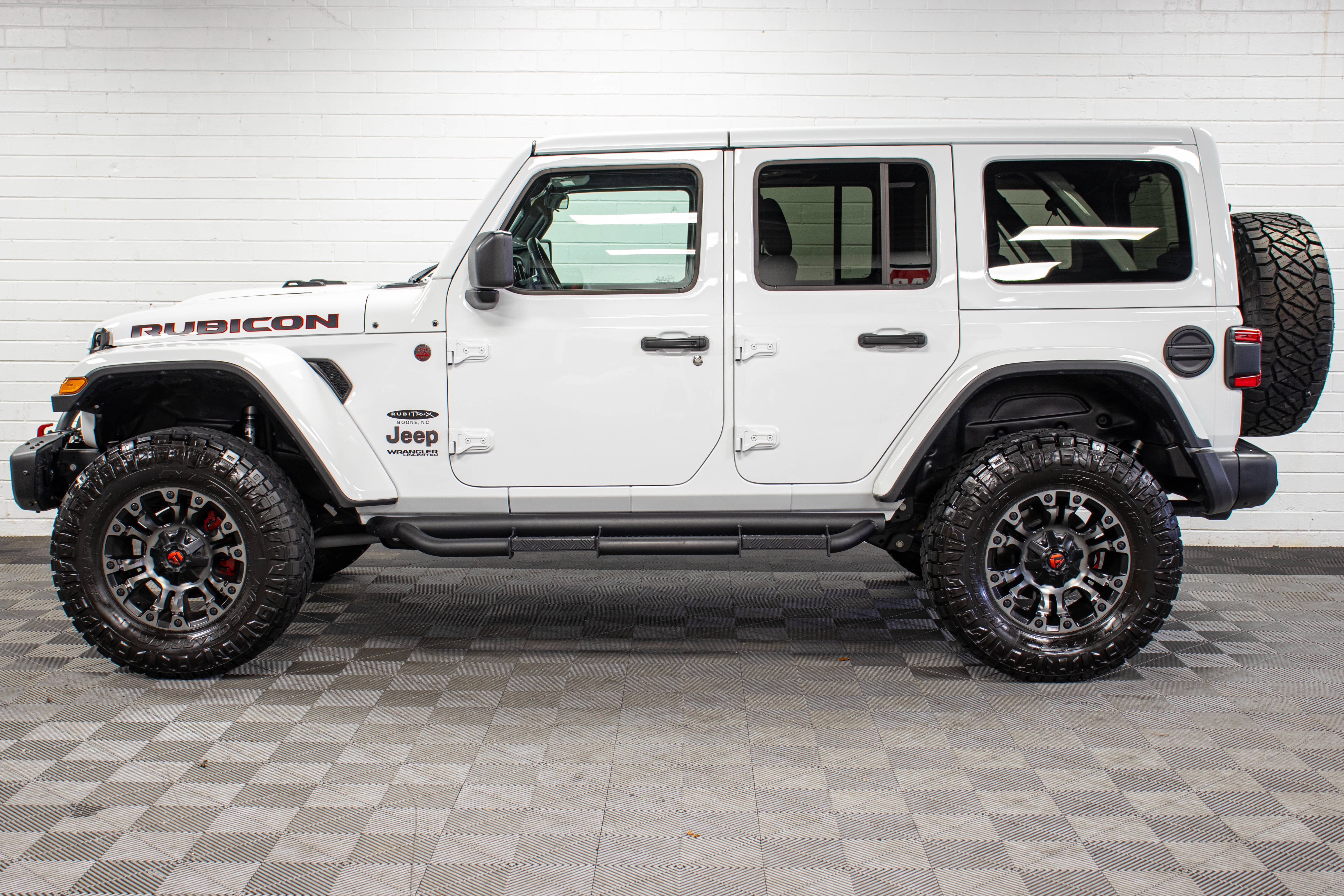 Used 2021 Jeep Wrangler Unlimited Rubicon w/ Steel Bumper Group AWD/4WD image 6