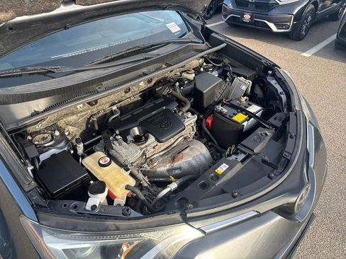Used 2018 Toyota RAV4 XLE image 45