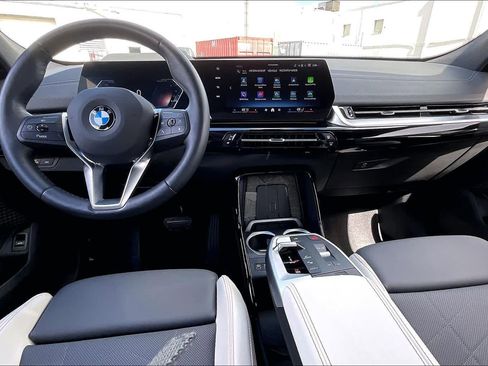 Used 2025 BMW X2 xDrive28i image 15