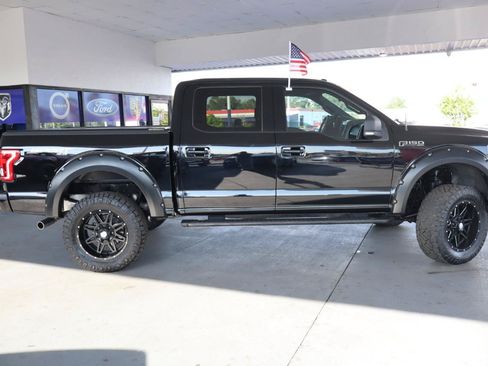 Used 2017 Ford F150 XLT w/ Equipment Group 302A Luxury AWD/4WD image 4