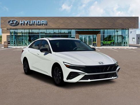 New 2026 Hyundai Elantra SEL Sport image 11