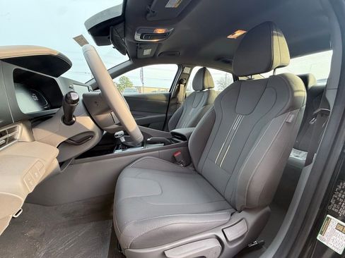 New 2026 Hyundai Elantra Sport w/ Cargo Package FWD image 21