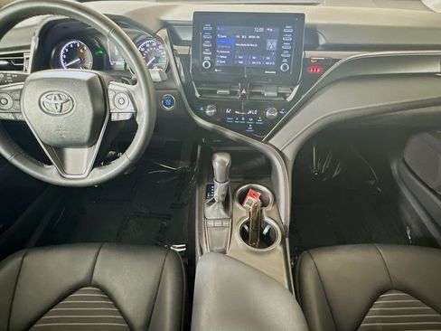 Used 2024 Toyota Camry SE w/ Convenience Package FWD image 27