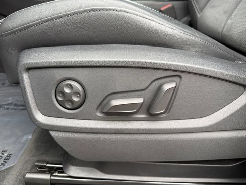 Used 2024 Audi SQ5 Premium Plus AWD/4WD image 36