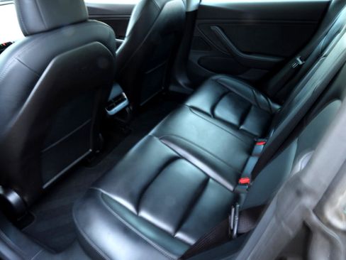 Used 2020 Tesla Model 3 Performance image 36