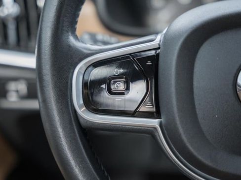 Used 2018 Volvo S90 T6 Inscription w/ Convenience Package image 29