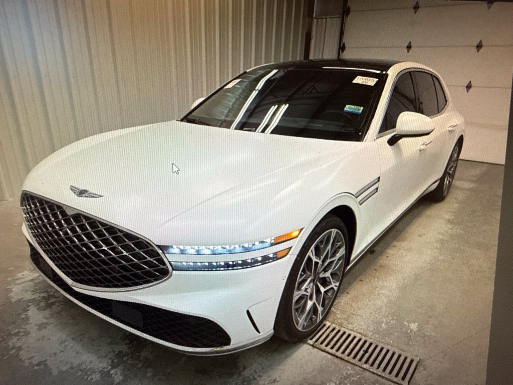 Used 2023 Genesis G90 3.5T AWD/4WD image 1