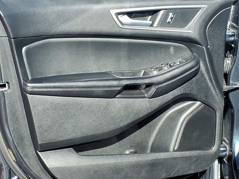Used 2022 Ford Edge SEL w/ Convenience Package image 21