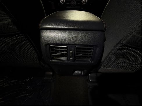 Used 2020 Toyota 4Runner TRD Off-Road AWD/4WD image 33