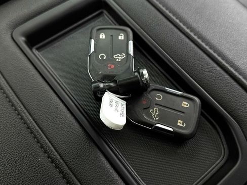 Used 2019 GMC Sierra 1500 SLT w/ SLT Premium Plus Package image 38