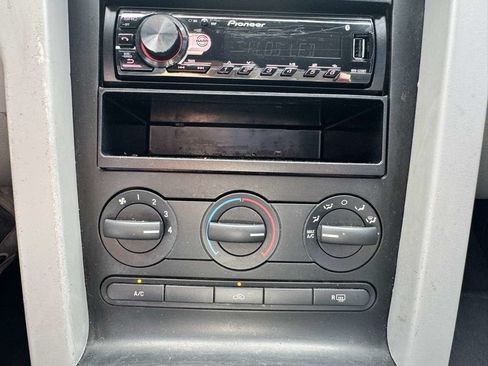 Used 2006 Ford Mustang Coupe RWD image 42