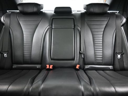 Used 2016 Mercedes-Benz S 550 4MATIC Sedan image 32
