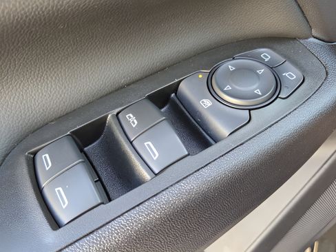 Certified 2023 Chevrolet Equinox LT FWD image 28