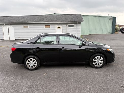 Used 2009 Toyota Corolla LE FWD image 4