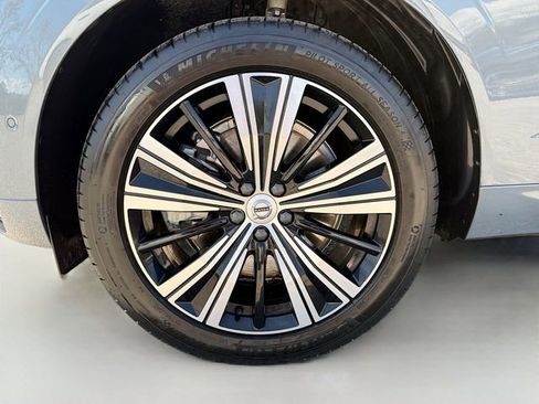 Used 2022 Volvo XC60 B6 Inscription w/ Advanced Package image 43
