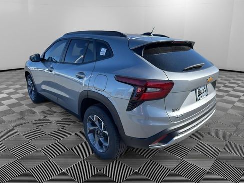 New 2026 Chevrolet Trax LT w/ Driver Confidence Package image 5