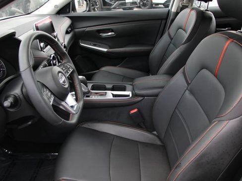 Certified 2025 Nissan Sentra SR w/ SR Premium Package FWD image 16