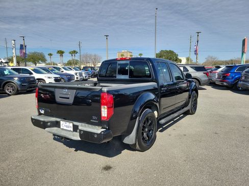 Used 2018 Nissan Frontier SV w/ Value Truck Package image 3