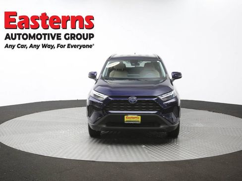 Used 2022 Toyota RAV4 XLE AWD/4WD image 57