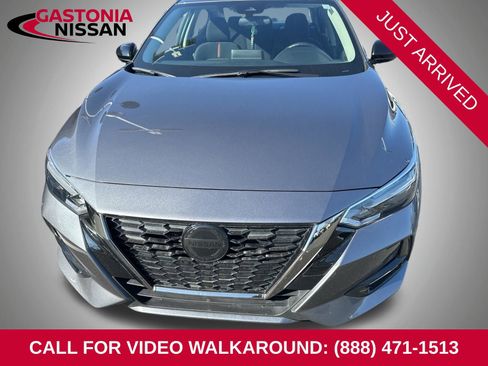 Used 2022 Nissan Sentra SR w/ Trunk Package image 1