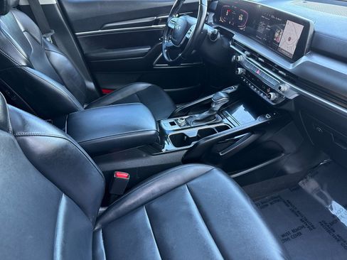 Used 2024 Kia Telluride S w/ S Sunroof Package AWD/4WD image 16