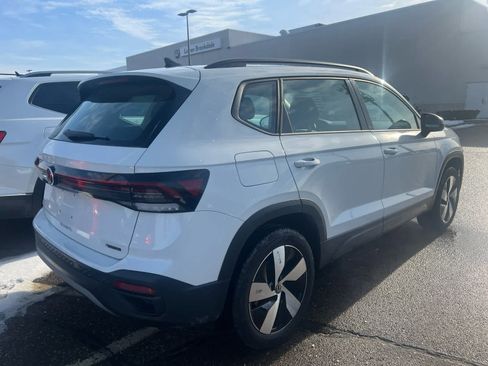 Used 2025 Volkswagen Taos S image 3