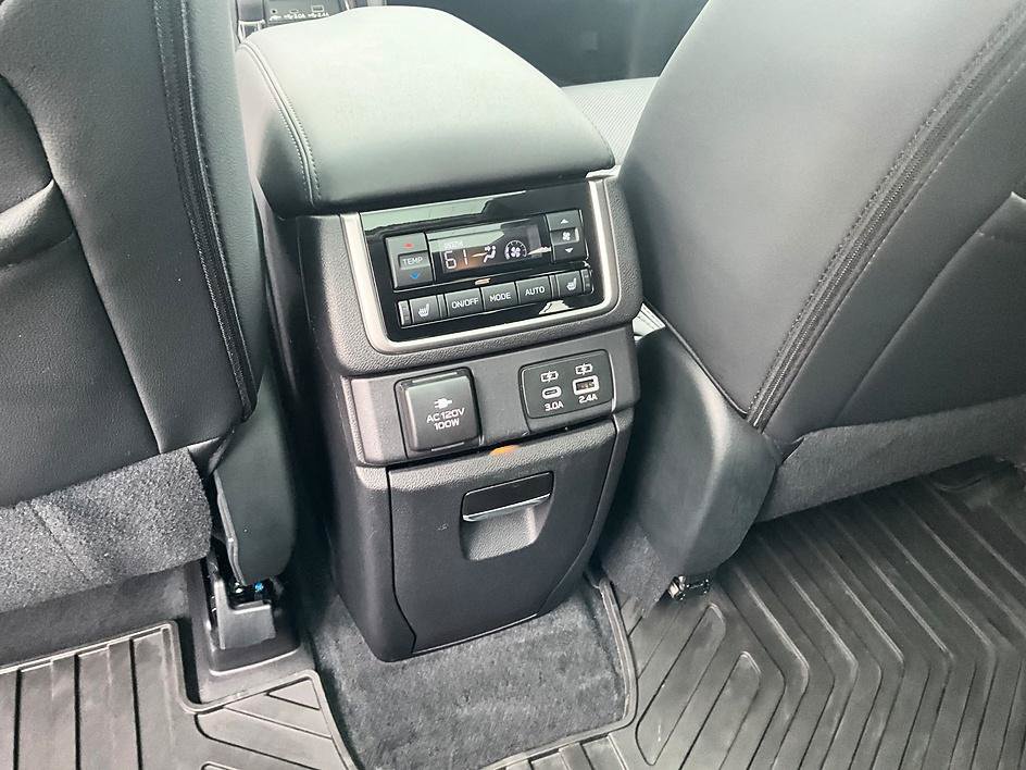 Used 2025 Subaru Ascent Bronze Edition AWD/4WD image 29