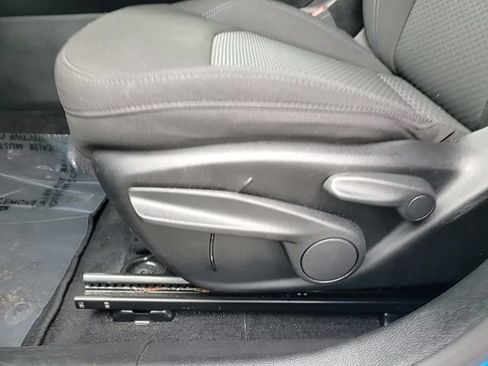 Used 2023 Jeep Compass Sport image 15