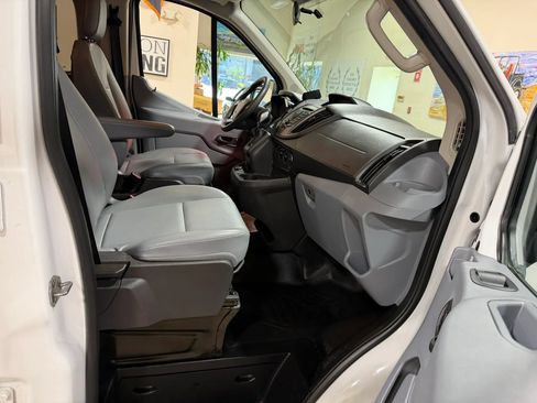 Used 2019 Ford Transit 150 XL RWD image 36