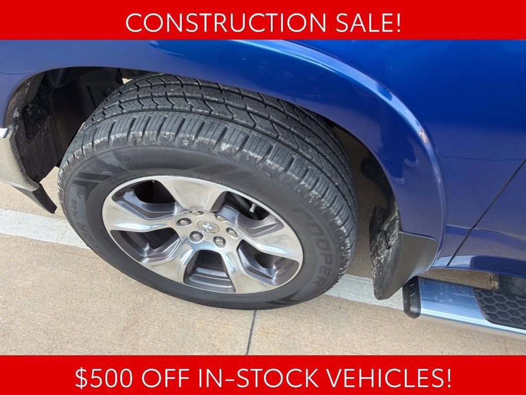Used 2019 RAM 1500 Laramie AWD/4WD image 18