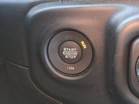 Used 2020 Jeep Wrangler Unlimited Sport image 22