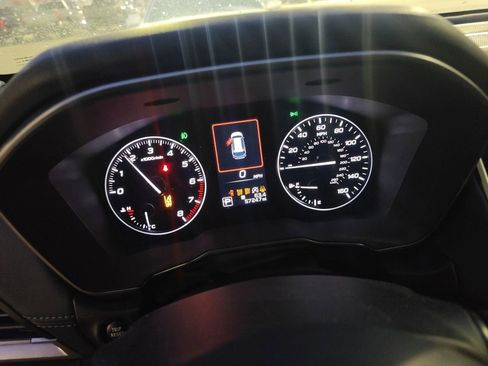 Used 2022 Subaru Outback Limited image 10